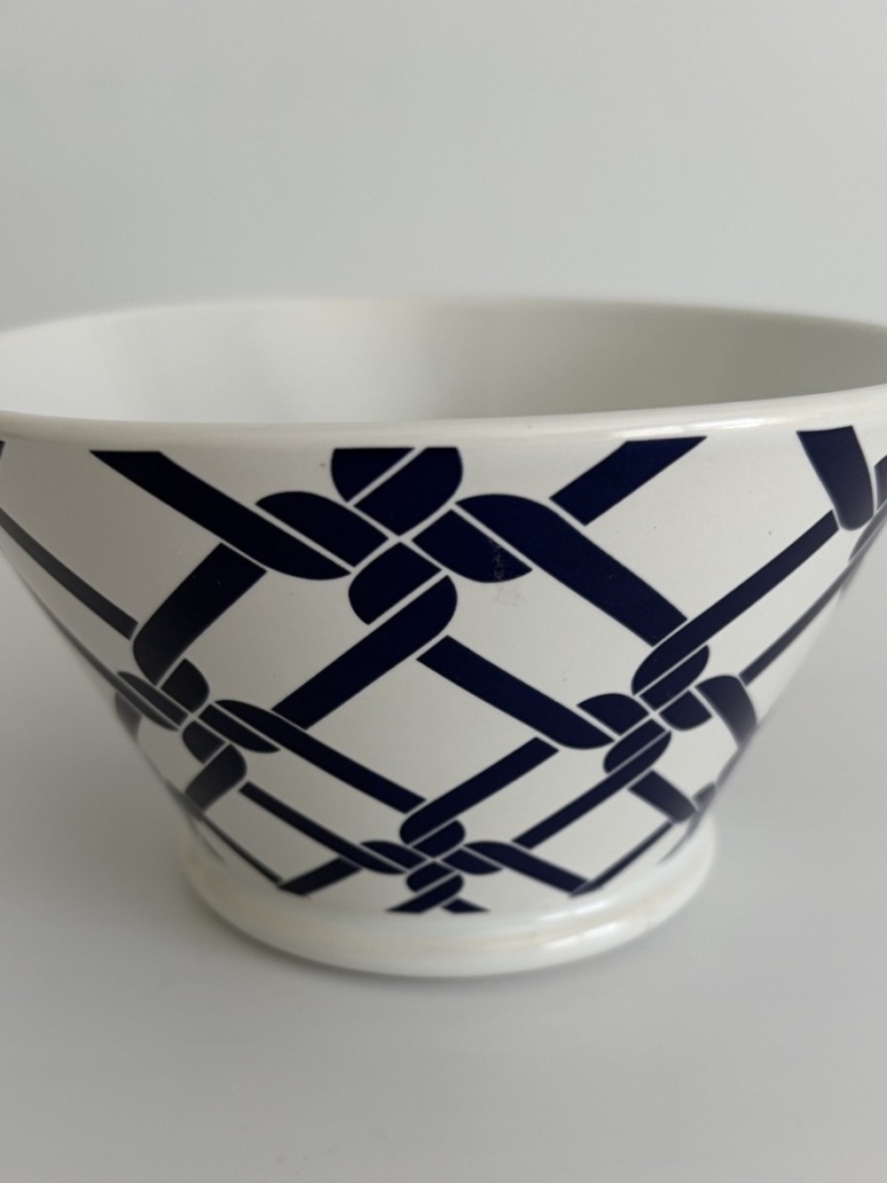 Tommy Hilfiger Navy White Nautical Trinket Dish Candy Bowl Small Decorative Bowl